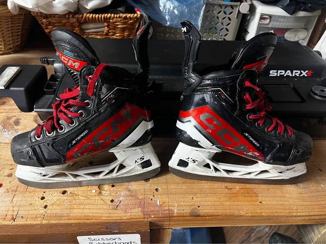 CCM JetSpeed FT6 Pro Hockey Skates Regular Width Size 2 (Used)