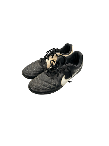 Used Nike Soccer Cleats Black Senior 5 11682-s000079432