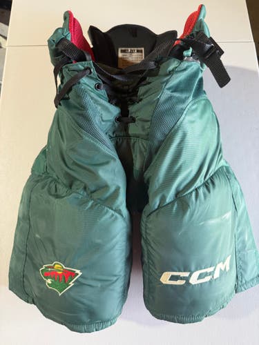 Wild Senior Medium CCM HP45X Hockey Pants Pro Stock (Used) 6225