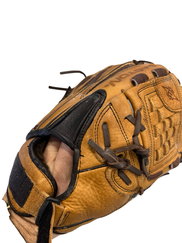 Used Easton Ne 12y Bb Sb Glove Rh Throw Brown 12" 11682-s000123398