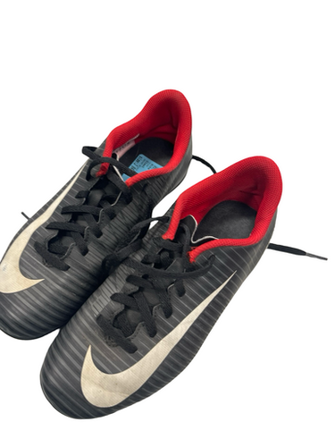 Used Nike Soccer Cleats Black Junior 04.5 11682-s000123983
