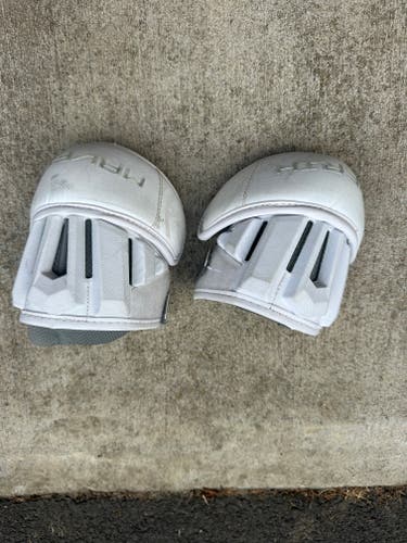 Maverik Max Elbow Pads
