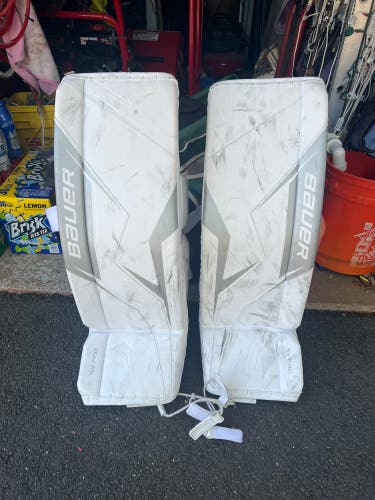 34" Bauer Sv-Pro Goalie Leg Pads (Used)
