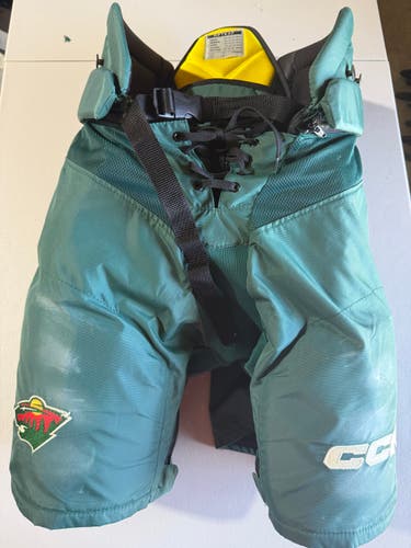 Wild Senior Large CCM HPTK Hockey Pants Pro Stock Large (Used) 48592