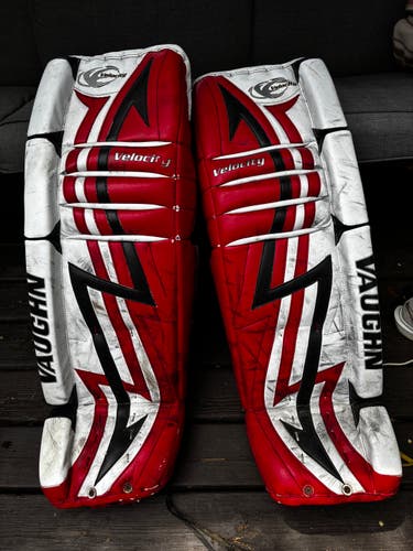 37" 2006 Vaughn Velocity 7500 Goalie Leg Pads Pro Stock (Used)