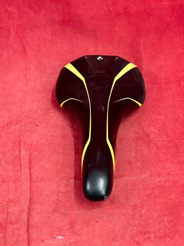 Cycling/ bicycle seat: Bontrager Evoke 3 mountain bike saddle featured in black