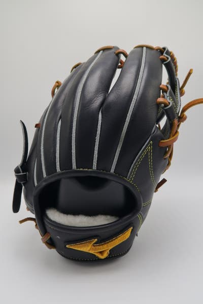 RARE Mizuno Pro Produced by SHISO HAGA 宍粟・波賀 Shiso Wagyu 11.5