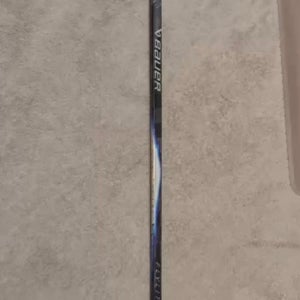 Youth Bauer Vapor Flylite Left Hand Hockey Stick P28 40 Flex (Used)