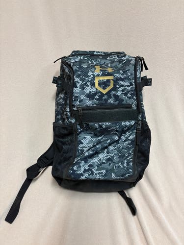 Under Armour Bat Pack (Used)