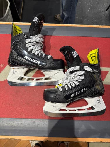 2022 Bauer Supreme Ignite Pro+ Hockey Skates 6 Fit 2 (New)