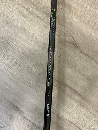 NEW Bauer Vapor FlyLite MyBauer Custom | P90TM | 55 Flex | RH | Blackout Edition