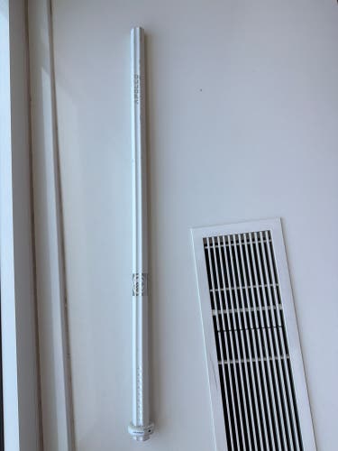 White Maverik Apollo Shaft