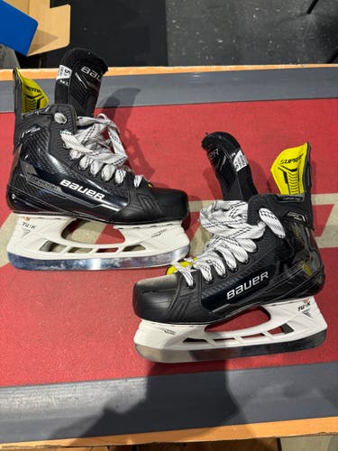 2022 Bauer Supreme Ignite Pro+ Hockey Skates Size 5.5 Fit 2 (New)