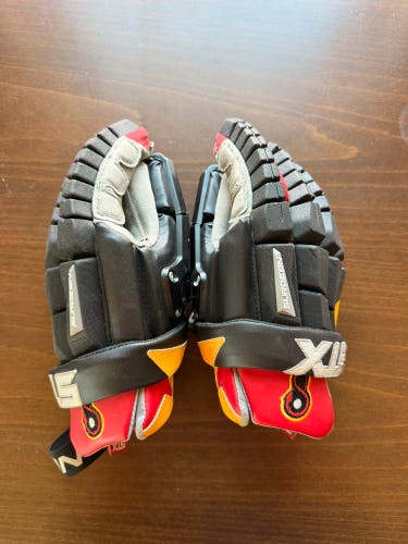 Maryland Whipsnakes STX Goalie Gloves Worn in Championship Series 2025 (Mint)