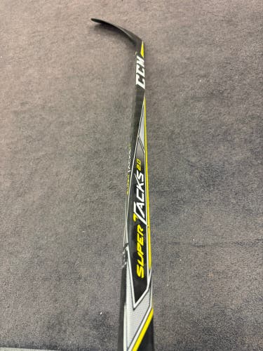 Intermediate CCM Super Tacks 2.0 Right Handed Hockey Stick P90 65 Flex Pro Stock (New)
