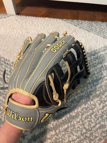 Wilson A2000 RH Softball Glove 12.75" (Used)