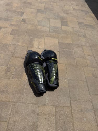 Senior CCM Tacks XF Pro 15" Shin Pads (Used)