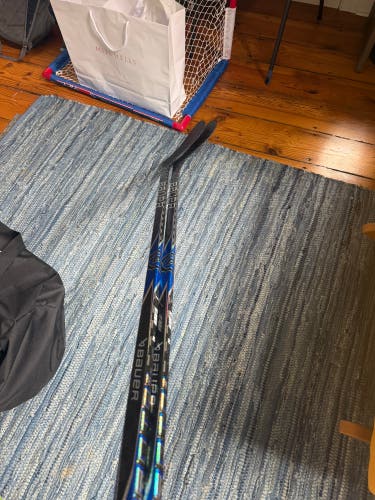 Intermediate Bauer Proto2 Right Handed Hockey Stick P28 65 Flex Pro Stock (Used)