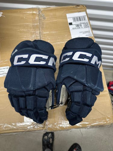 CCM Pro Model Gloves 14" Pro Stock (Used)