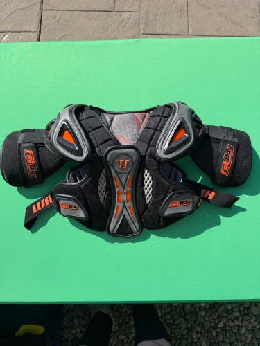 Warrior Fatboy Shoulder Pads | Adult Medium