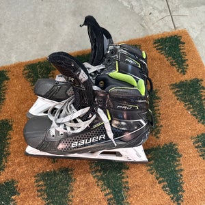 2012 Bauer Pro Hockey Goalie Skates Pro Stock 9 (Used)