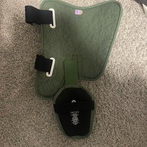 Camo G Form Shin Guard (New) Right Hand