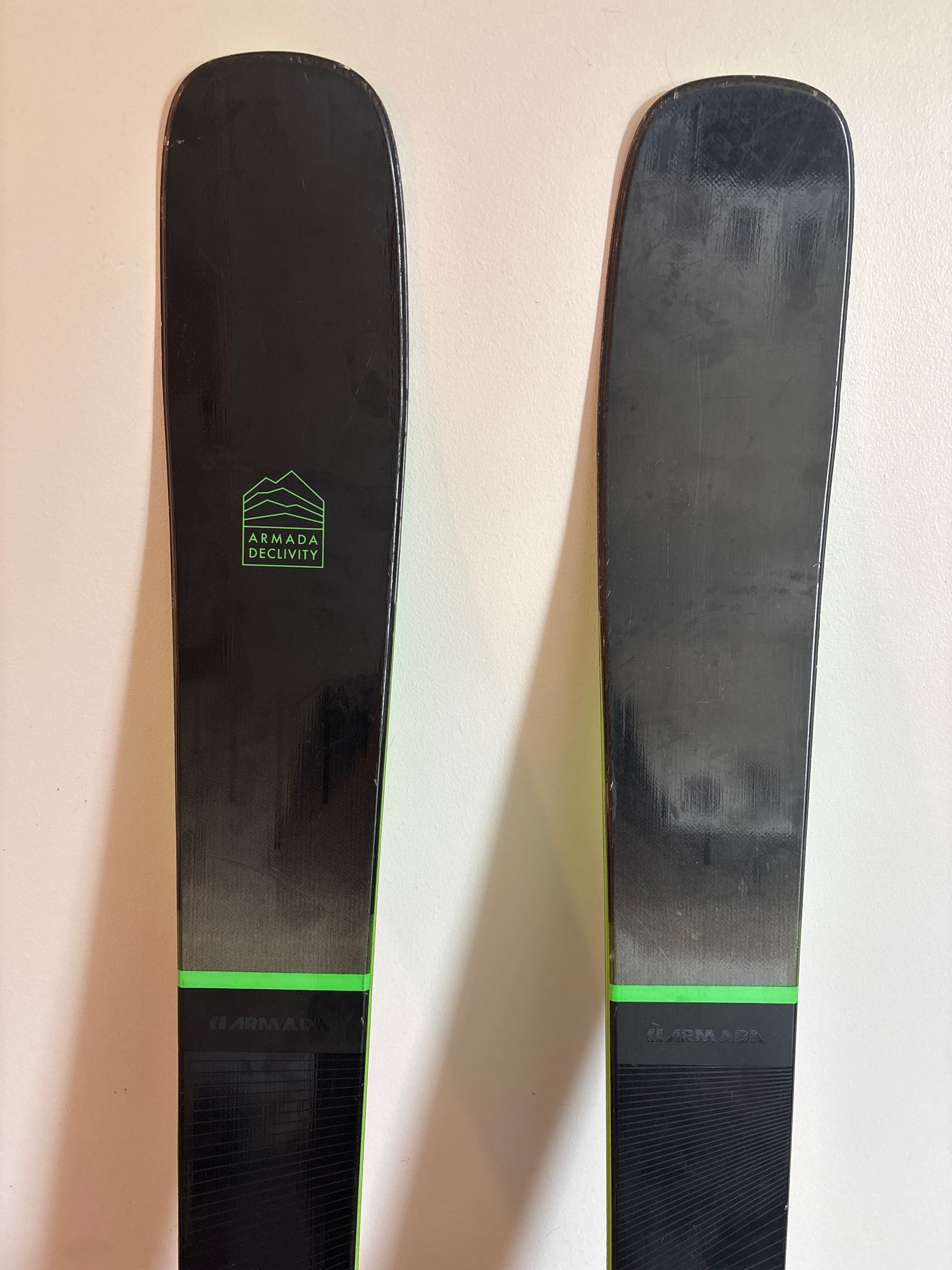Unisex 2025 Armada Bdog 172 cm Park Skis With Bindings Max Din 13
