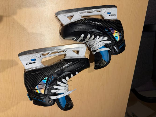 2021 True TF9 intermediate Hockey Goalie Skates Regular Width size 6 (Used)
