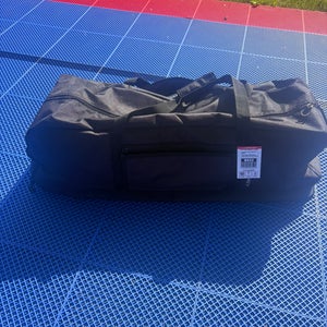 New with Tags! PowerNet Bat Vault Pro Duffle Bag (B022) - Black