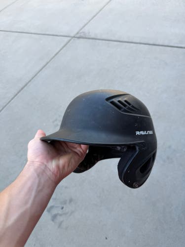 Medium/Large Rawlings Batting Helmet (Used)