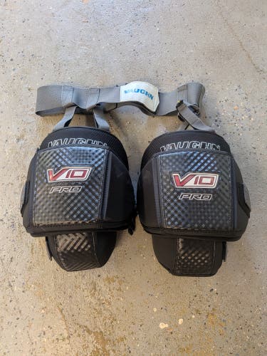 Vaughn V10 Pro knee pads/guards