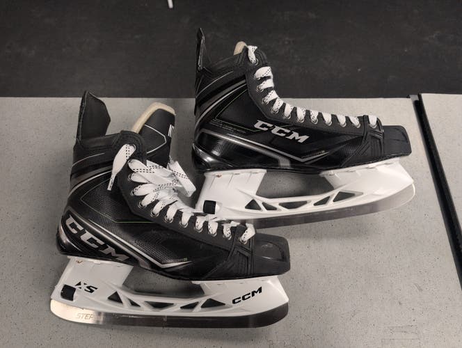 Black 2025 CCM Ribcor Hockey Skates Regular Width Pro Stock 13.5 (Used)