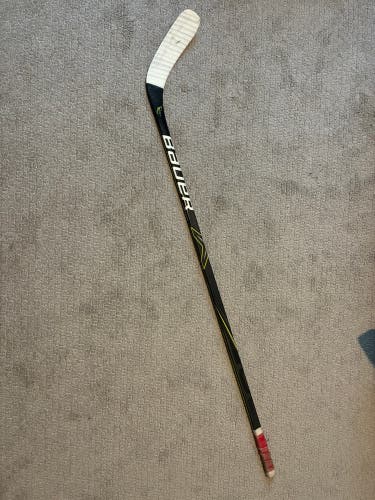 Senior Bauer Vapor 2X Right Handed Hockey Stick P88 65 Flex (Used)