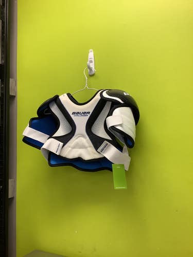 Used Bauer Challenger Md Hockey Shoulder Pads 11686-s000034502