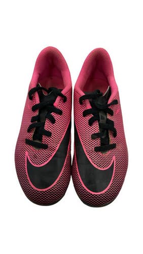 Used Nike Soccer Cleats Pink And Black Junior 01.5 11859-s000028608