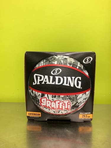 New Graffiti Ball Blk Wht Red 11686-spl84378ca