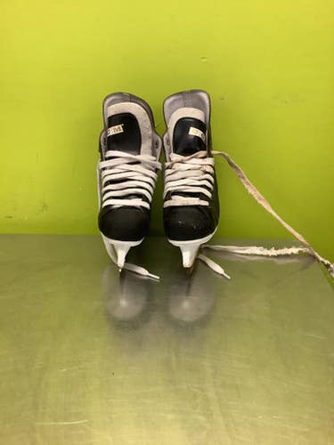 Used Ccm Champion 90 Youth 13.0 Ice Hockey Skates 11686-s000037333