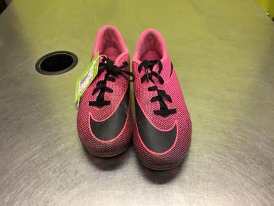 Used Nike Pink And Black Soccer Cleats Pink Junior 05 11686-s000043867