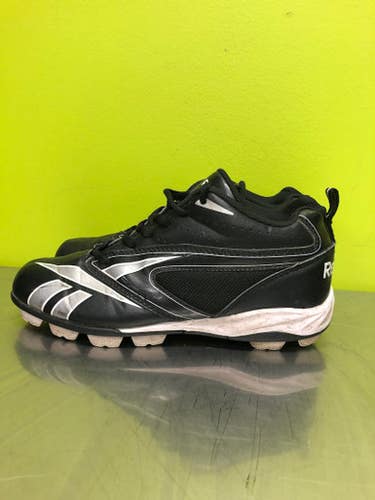 Used Reebok Senior 6 Football Shoes 11686-s000011146
