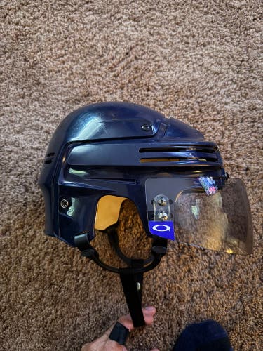 Navy Bauer 4500 Helmet sz Small w Oakley visor