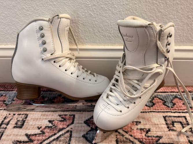 Figure Skates Adult 4