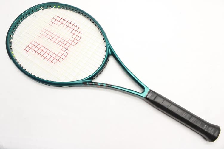 2024 WILSON BLADE 100L VER 9 TENNIS RACQUET (4 1/4) WILSON DEALER DEMO