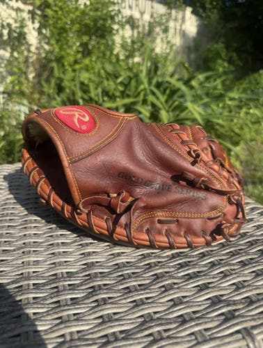 Rawlings Heart of the Hide RH Catcher's Baseball Glove 32.5" (Used)