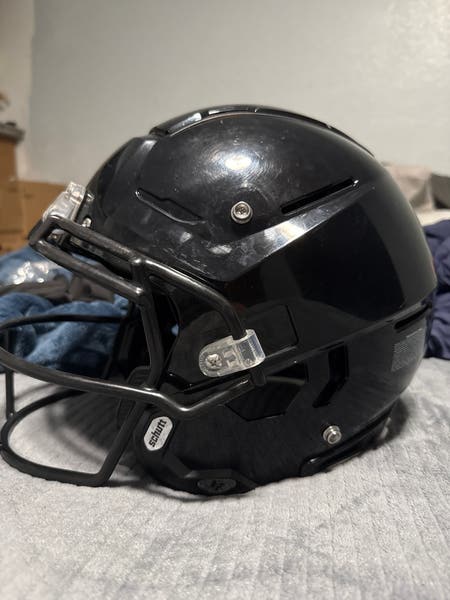 Adult Large Schutt F7 2.0 Helmet (Used) | SidelineSwap | Buy and Sell on  SidelineSwap