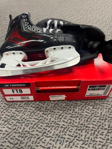 CCM Jetspeed FT8 Hockey Skates Size 5.5 (New) Regular Width