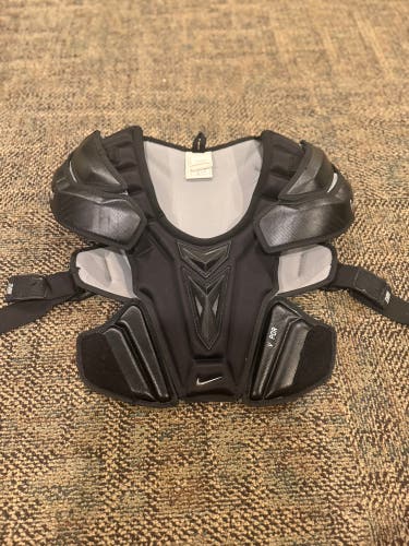 Medium Youth Nike Vapor Shoulder Pads (Used)