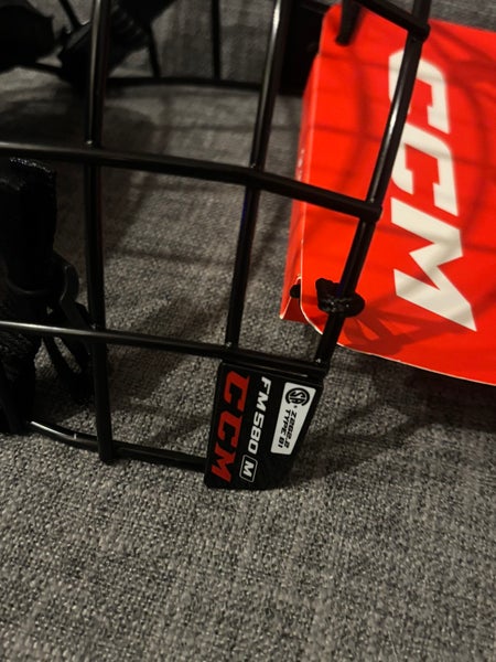 CCM FM580 Hockey Facemask Cage Senior Medium Black New with Hardware ...