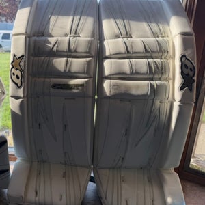 33" Brian's GNETik 5.0 Goalie Leg Pads (Used)