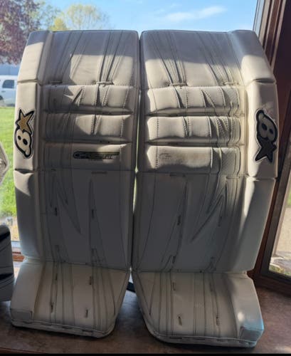 33" Brian's GNETik 5.0 Goalie Leg Pads (Used)
