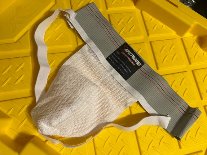 Vintage Men Jockstrap SafeTGard Athletic Snug Fitting Pouch 2.5” Band Size Large
